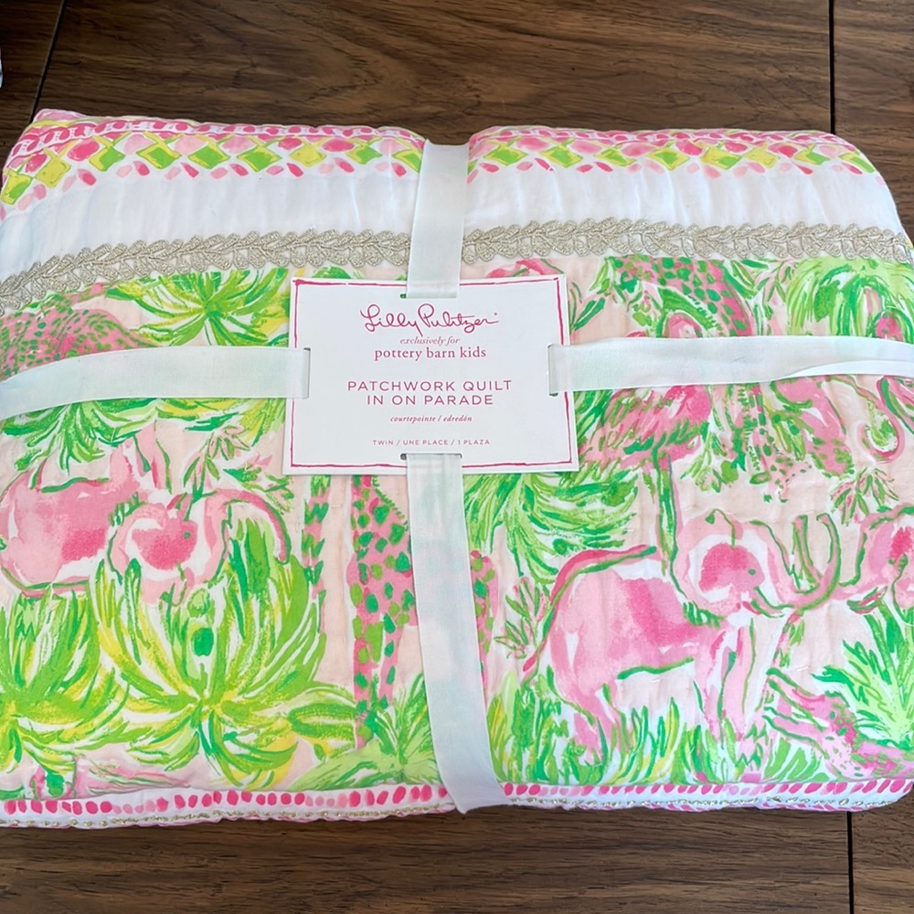 Lilly Pulitzer Pottery Barn Kids On Parade Quilt - NWT